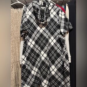 Sandra Darren Black and White Asymmetrical Dress